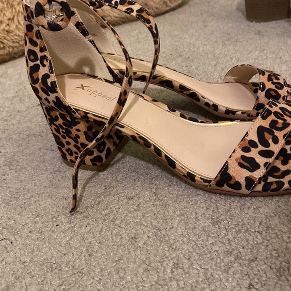 Cheetah low heels - Picture 2 of 2